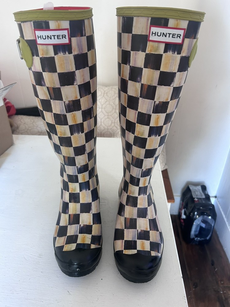 Hunter x Mackenzie Tall Rubber Rain Boots Checkeboard Child’s Tall Size 6