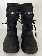 EUC Mountain Warehouse Whistler Kids Sherpa Lined Waterproof Black Snow Boots