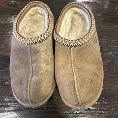 UGG K Tasman II Kids Slippers Size 4 Sheepskin Suede Classic Comfort Warm Shoes
