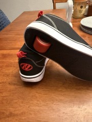 Heelys Black/Red/White Low Top Wheel Sneakers Canvas Lace-Up Kids US 3