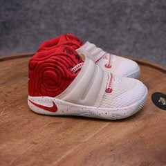 Nike Kyrie 2 Toddler’s White/Red Speckled Size 6C Slip On Shoes 827281-166