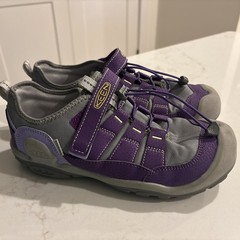 Keen Knotch Hollow junior Sneakers size 5 Grey Purple