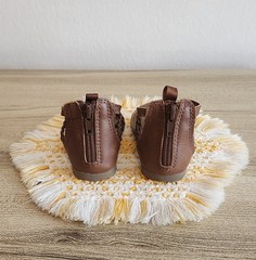 Carters Brown Braided Gladiator Sandals Childrens Kids Size 4 Zipper Close Smile