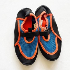 Kids Black Blue Water Shoes Orange Trim Non-Slip Soles Size 11-12 Lightweight