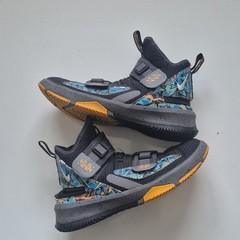 Nike Lebron Soldier 13Pull For Lock Down Kids High Top Athletic Sneakers Hook &