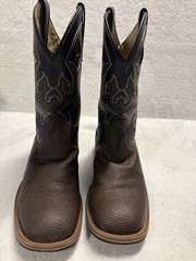 Magellan Outdoors Kids Boots Size Youth2D