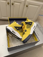 Nike Air Jordan 4 Retro GS Tour Yellow Lightning 2021 Size 6.5Y