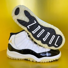 Nike Air Jordan 11 Retro PS Gratitude / Defining Moments 378039-170 Sz 13C