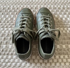 CONVERSE Chuck Taylor Junior 2 EUR 33.5 UK 1.5 All Star Leather Sneakers 661867C