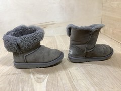 Ugg Australia Boot Bailey Button Gray Kids Ugg Bailey Lined Unknown Size 9″ Long
