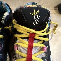 Size 5.5Y (GS) – Nike Kyrie Flytrap 6 SE Mid Black Multicolor Basketball Shoe