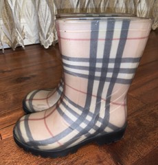 KIDS BURBERRY NOVA CHECK TALL RAIN BOOTS SZ 10 / 28 YOUTH CHILDREN