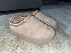 Mudd Platform Slip On Shoes Size 9C