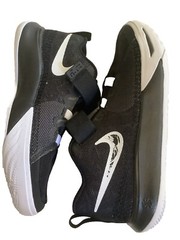 Size 2Y -Nike Kyrie Flytrap 6 Sneakers Low Top Basketball Kids- DQ8093-009 Nwot