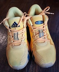 adidas D.O.N. Issue 2 Crayola – Yellow (Size 4 1/2)