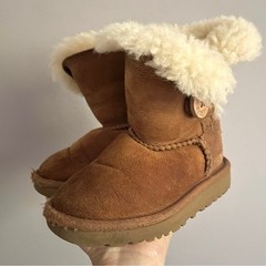 UGG Chestnut Brown Bailey Button Boots – 7, Toddler