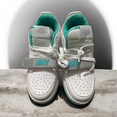 Nike White Teal Athletic Low Top Sneakers Unisex Kids Lace Up Hook & Loop