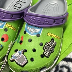 Buzz Lightyear 🔥Crocs classic clog With Tags 🏷️ Junior 3m – 5w