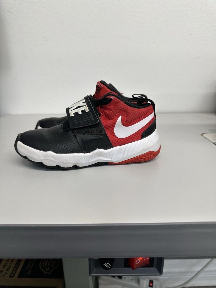 Kids Nike Team Hustle D8 Red White Black (Size 12)