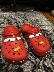 Crocs Disney Pixar Cars Lightning McQueen Red Kids Clogs US Size 9