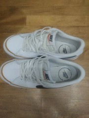 Nike Court Legacy Sneaker White/Black Gum Low Top Lace Up US 6Y