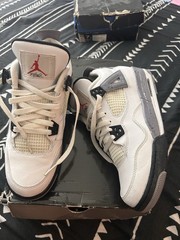 Jordan Air Jordan 4 Retro GS Black Cement Grey Fire Red Leather Sneakers 7Y