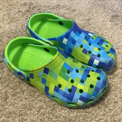 Crocs Classic Digital Block Clog Junior Boys/Girls Green Slime Color Size J6