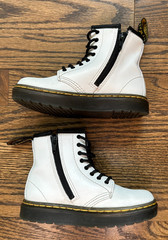 Dr Martens Zavala T Lamper Combat Boot White 10 Toddler Eight Eye Punk No Doubt