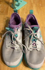 Under Armour Unisex Kids Size 5 Gray/Teal/Purple Mesh Lace-Up Sneakers