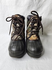 Magellan Outdoors PVC Camo Boot II Kids Size Youth 1