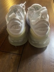 Nike Air Max 270 White Metallic Silver 943345-103 Size 4.5y Boys Kids Women