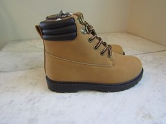 NIB FabKids Lumber Boot Bone Brown Chunky Sole Children’s Shoes Size 12