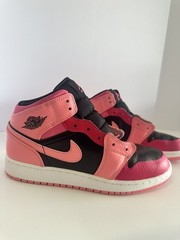 Size 6Y – Jordan 1 Mid Coral Chalk