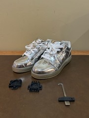 Heelys Premium 1 Low Chrome Skate Light Up Sneakers Youth Size 7. Women Size 8.