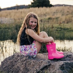 HISEA Kids Waterproof PVC Rain Boots Handles Outdoor Mud Playing Walking Wellies