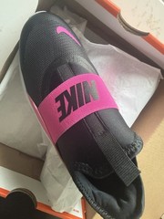 Nike Flex Runner 4 (PS) Slip-On Lightweight Unisex Kids Sneakers 2Y Black Pink