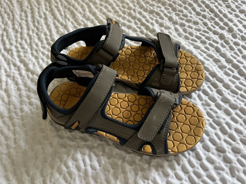 Khombu Youth Size 1 Sporty Adjustable Sandals Water Beach Hook Loop Closure*