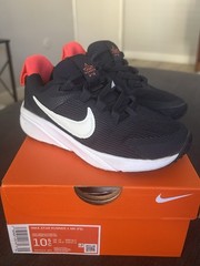 Nike Star Runner Navy Children’s Size 10.5c