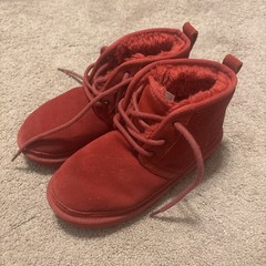 UGG Neumel II Boot Suede Upper 1017320K Chestnut Kids Size 3 Small Glue On Seam