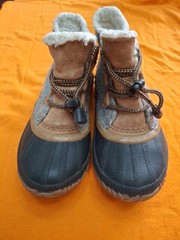 Sorel Kids Boots Size 1 Leather Flannel Rubber Good Shape