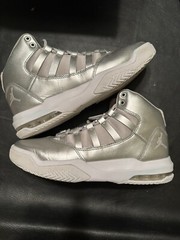 Nike Air Jordan Max Aura SE GS Silver Metallic AV5175 040 Mens 6.5, Y 6.5