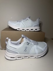 On Cloud Cloud Sky Ice Glacier 3YD11440608 Youth 4.5 Woman’s Size 6