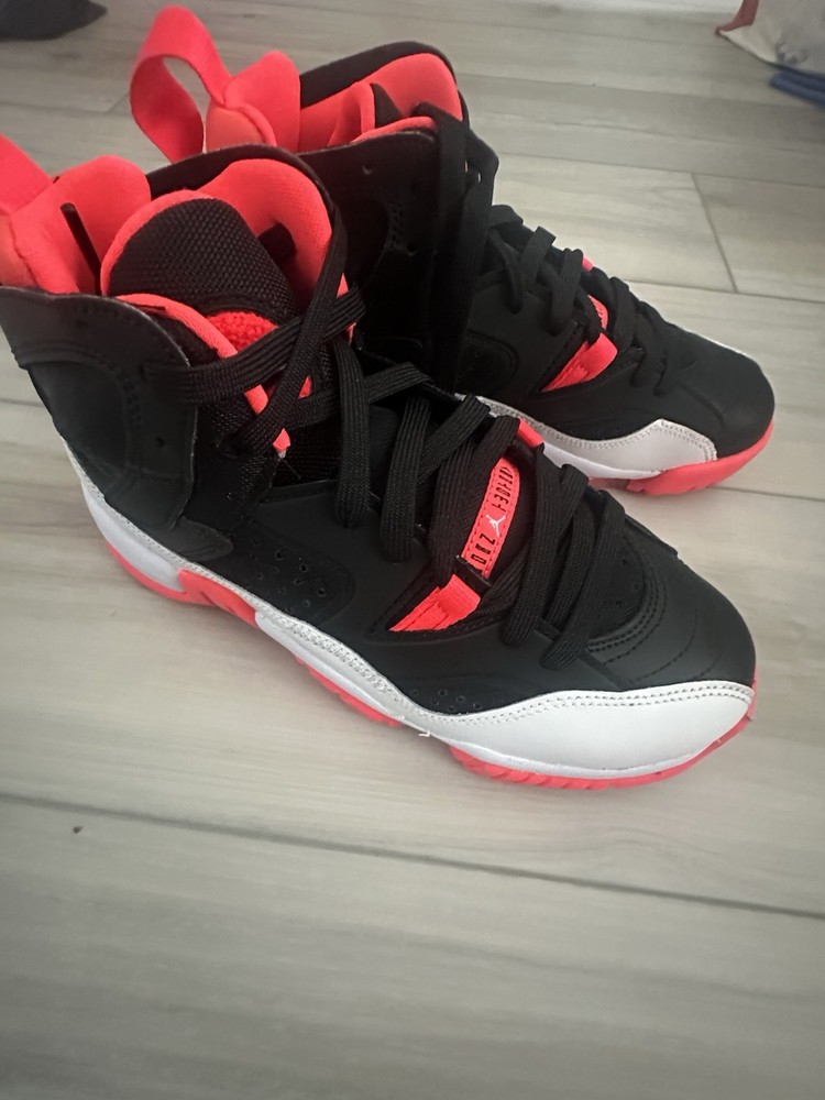 Jordan Jumpman Two Trey (GS) High Top Black White Infrared Basketball US 6Y