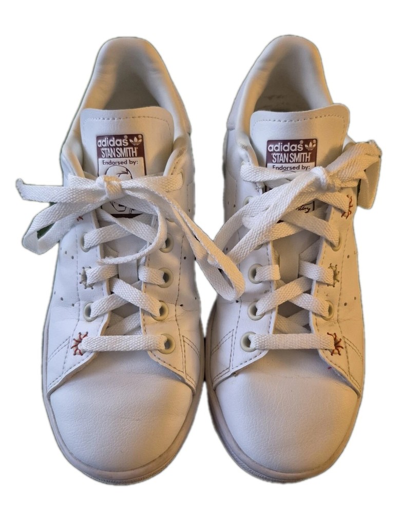 Stan Smith Adidas White with Red stitching US Size 5, EU 36