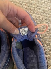 Reebok size 5 1/2 big kid athletic shoe