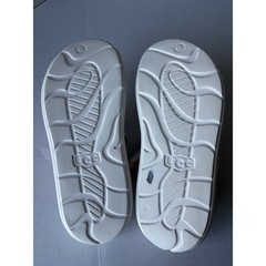 UGG Sport Yeah Kids White Foam Slingback Slide Sandals K6 1129050K