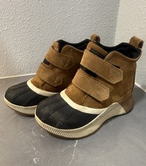 SOREL Kids Out N About Toddler 10 Classic Waterproof Winter Boots Hook and Loop