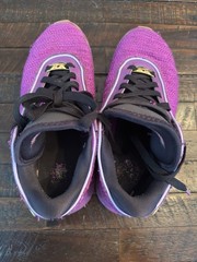 Size 5.5 (GS) – Nike LeBron 20 Mid Young Heirs