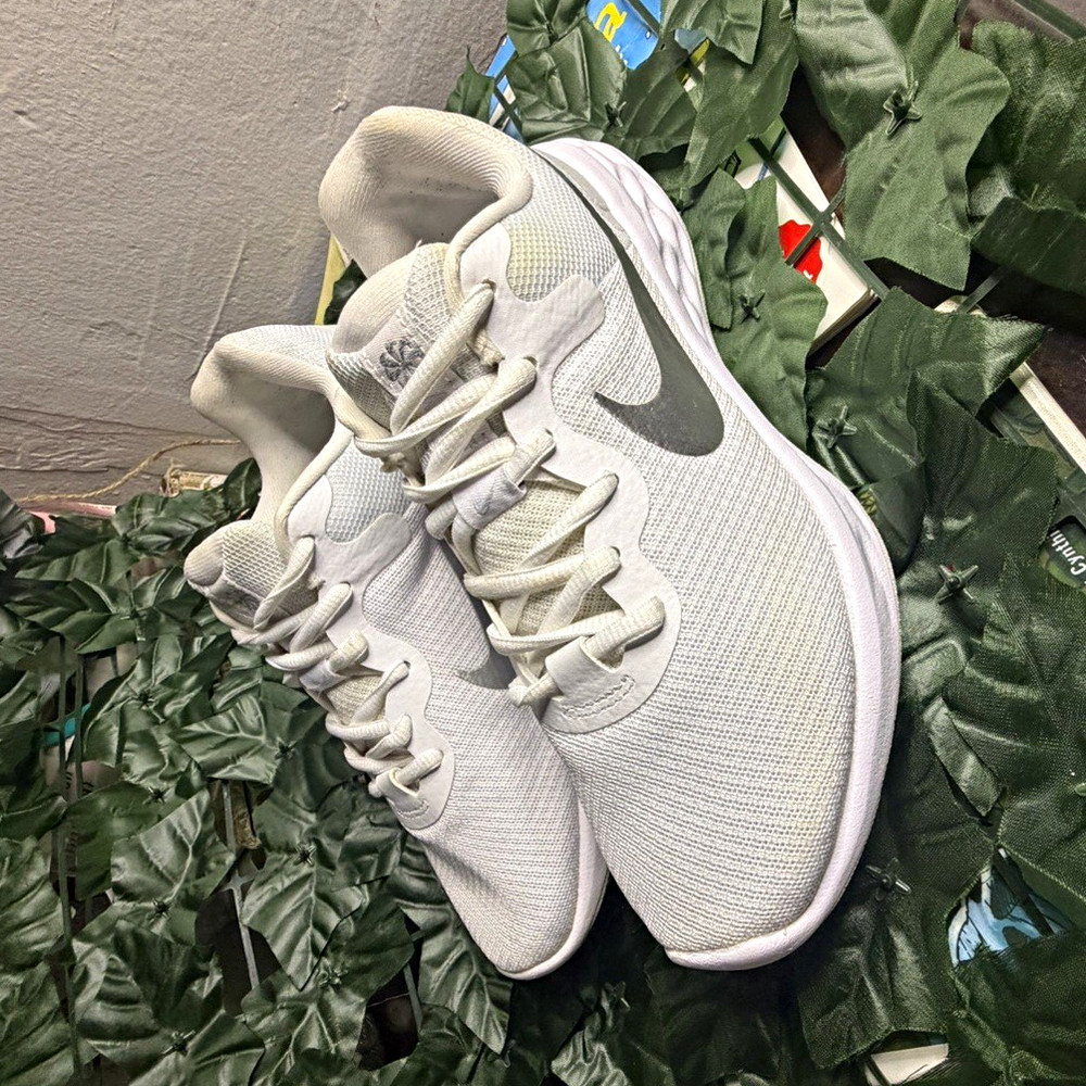 Nike Renew Ride 2 Unisex Athletic Sneakers White/Gray US 7.5 EU 38.5