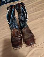Ariat square toe cowboy boots size kids 10.5 brown with blue and white stitching